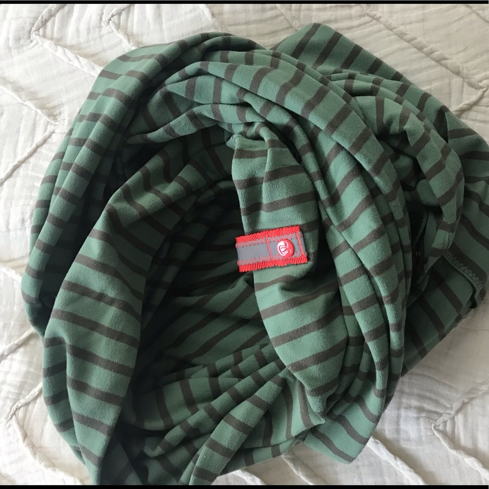 Lululemon Vinyasa scarf